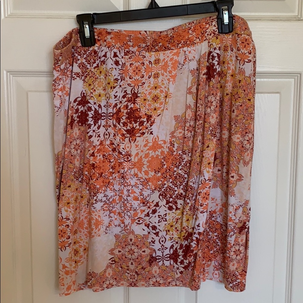 Elastic wrap pencil skirt